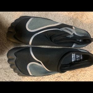 Men’s flexible Water Shoes Size 13